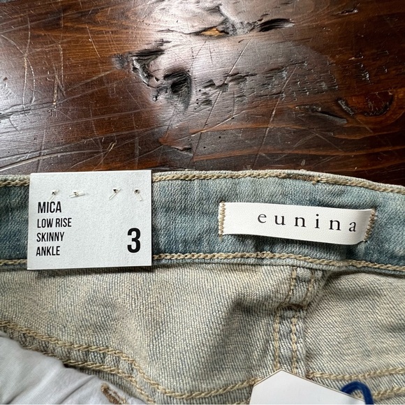 NWT Eunina Mica Distressed Low Rise Skinny Ankle size 3 - Picture 8 of 8